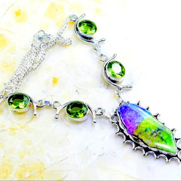 handcrafted Jewelry - Druzy Agate/Peridot Gemstone Necklace